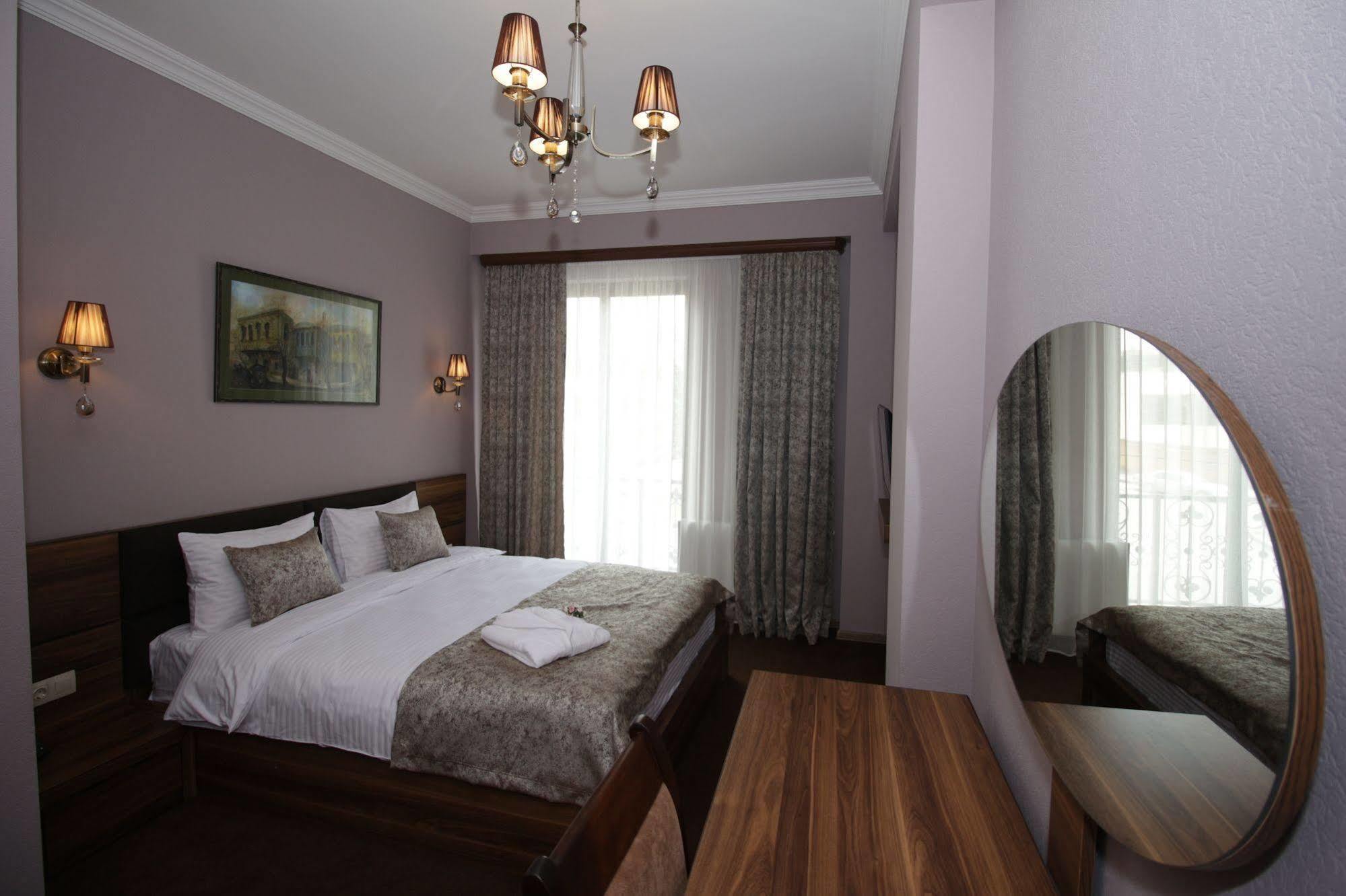 Hotel Pushkin Tbilissi Extérieur photo