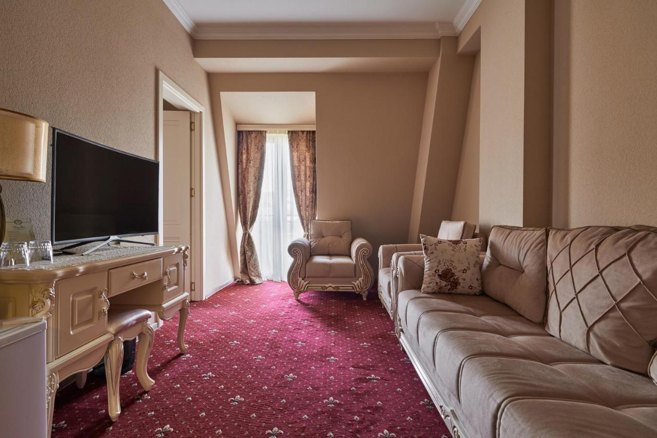 Hotel Pushkin Tbilissi Extérieur photo