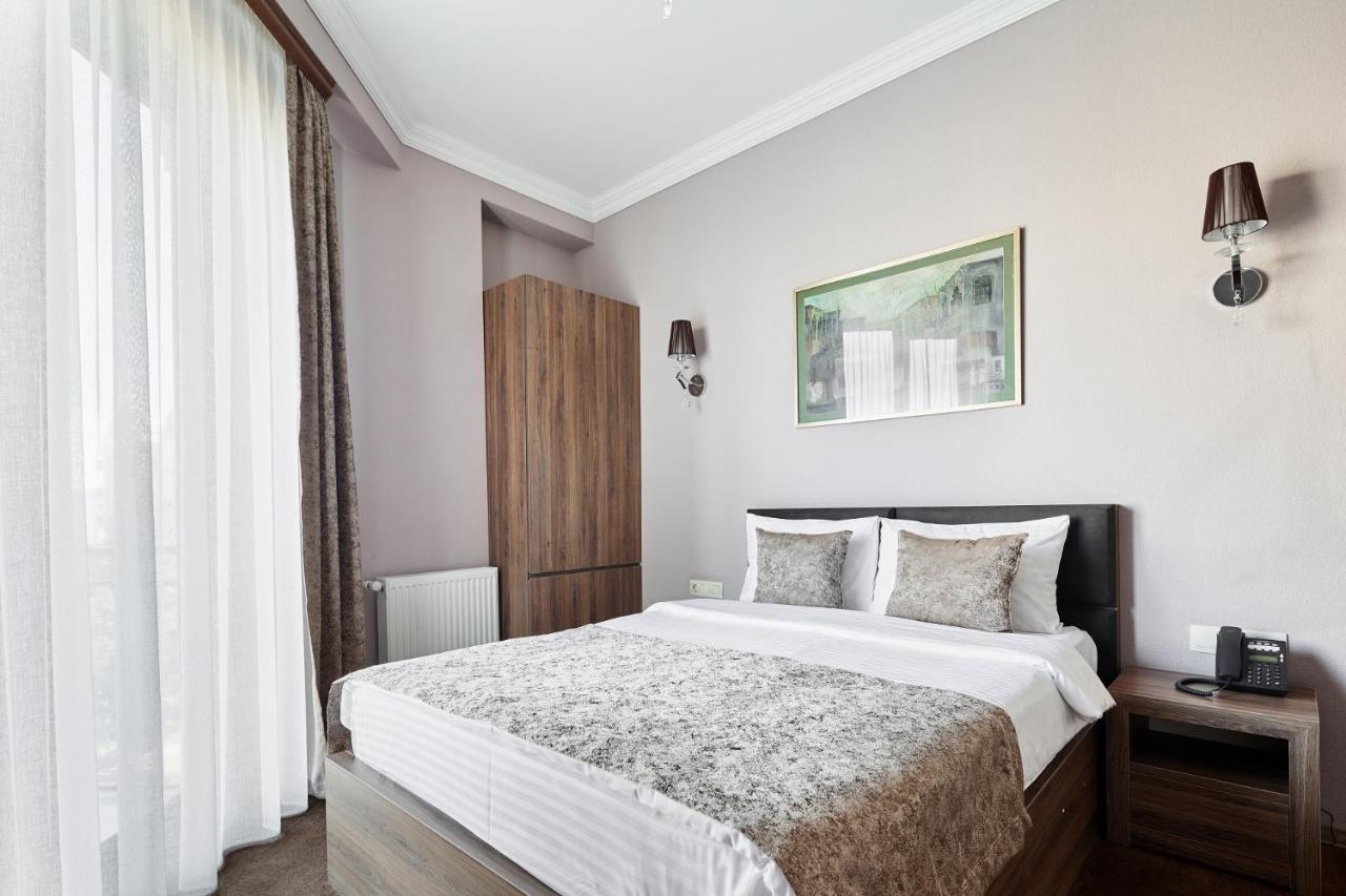 Hotel Pushkin Tbilissi Extérieur photo