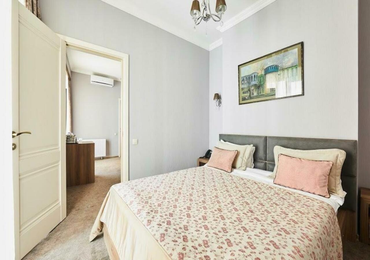 Hotel Pushkin Tbilissi Extérieur photo